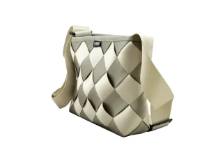 JACKIE M seatbelts bag sustainable recycled shoulderbag 32b Rebago