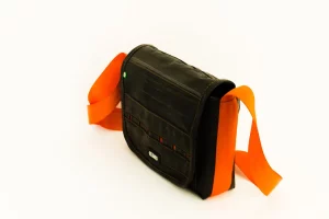 Pablo upcycled shoulder bag 67b Rebago