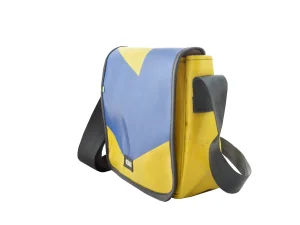Pablo upcycled truck tarpaulin shoulder bag sustainable wallets 60ab Rebago