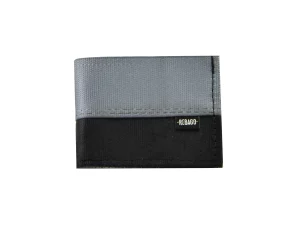 SEAT BELT WALLET upcycled backpack recycled upcycling bags 44a Rebago