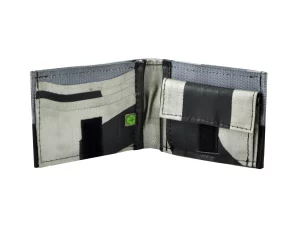 SEAT BELT WALLET upcycled backpack recycled upcycling bags 44c Rebago